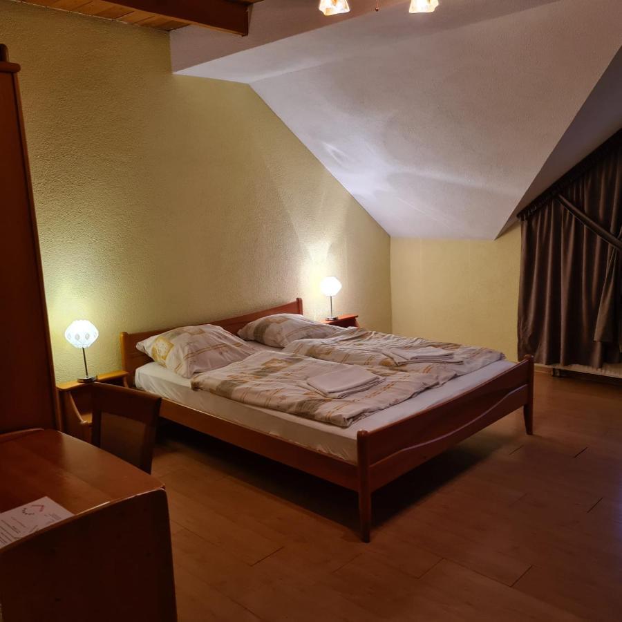 Restauracja Joanna Hotel Gogolin ภายนอก รูปภาพ